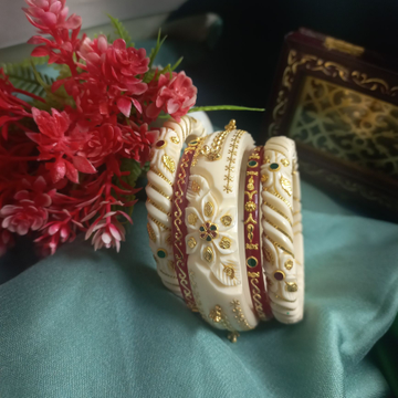 Gold Flower Design With Ghughri Bangle Set For Wed... by 