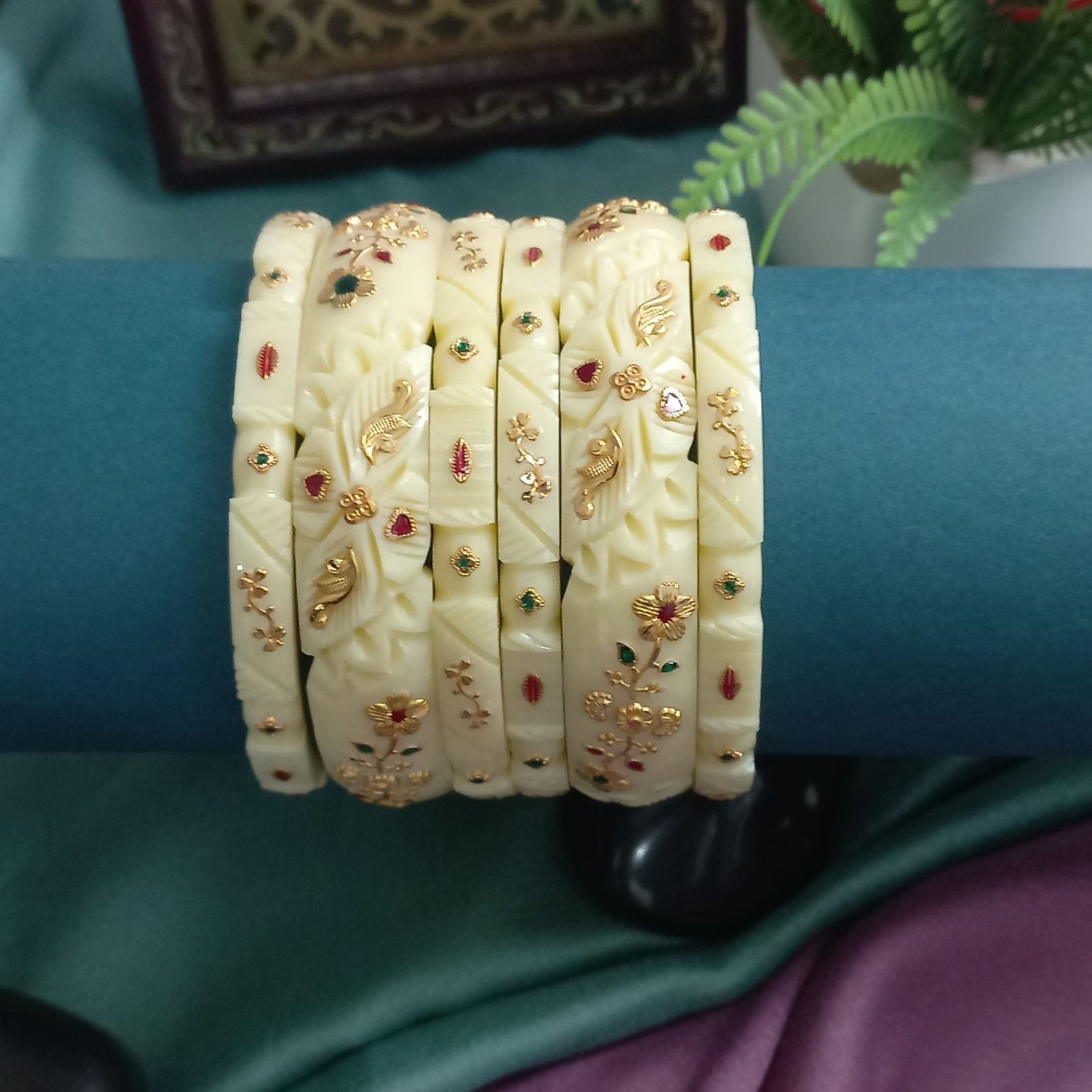 Gold Flower Design White Bangle Set