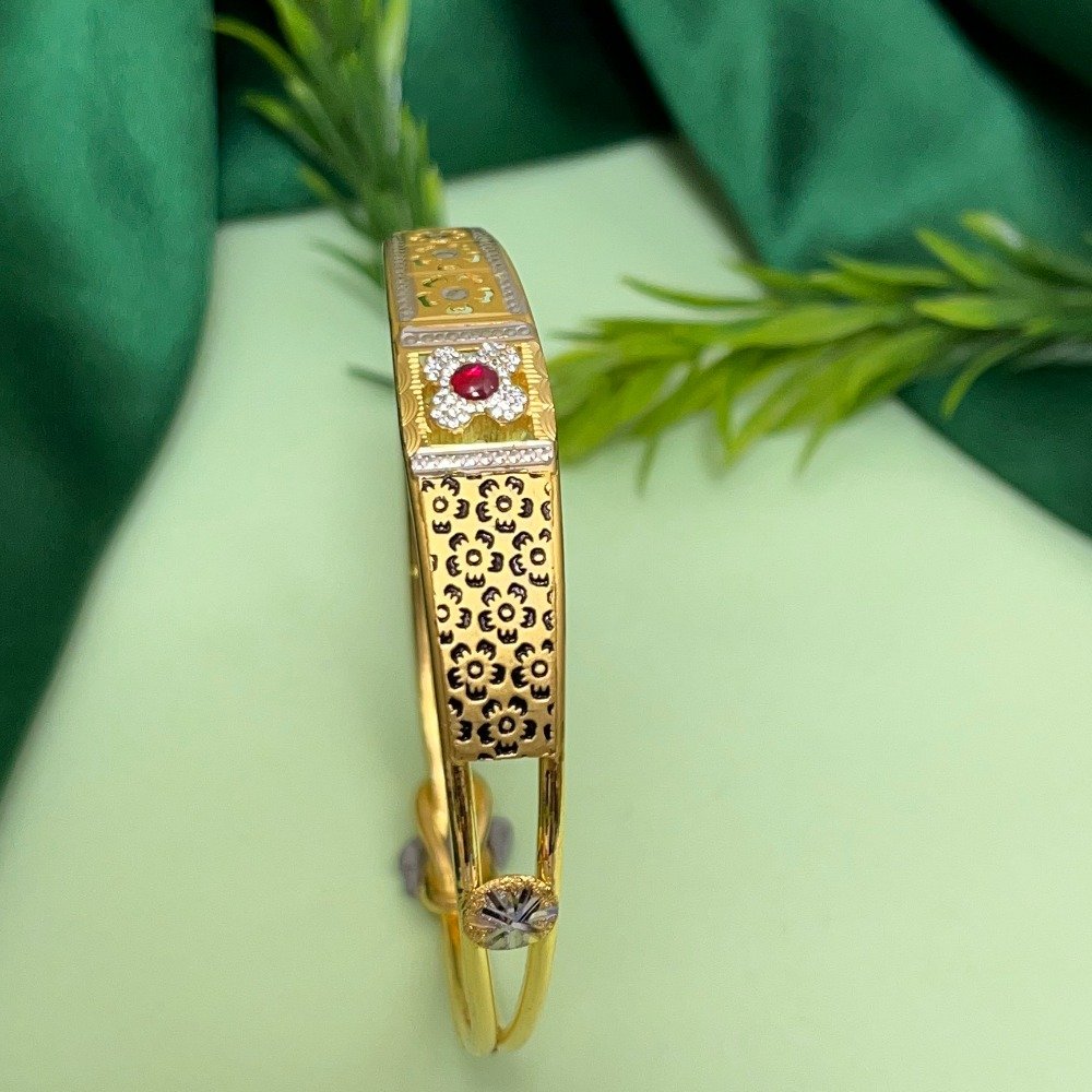 22KT Gold Delicate Design Bangle 